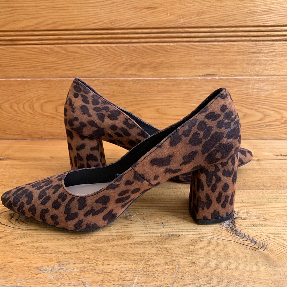 🐻 Cheetah print pumps